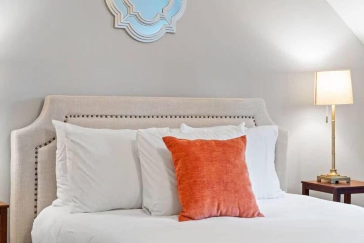 Appartamento The Campbell Carriage House Clarksville Esterno foto