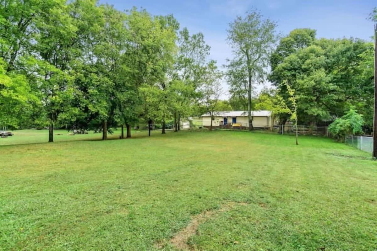 Appartamento The Campbell Carriage House Clarksville Esterno foto